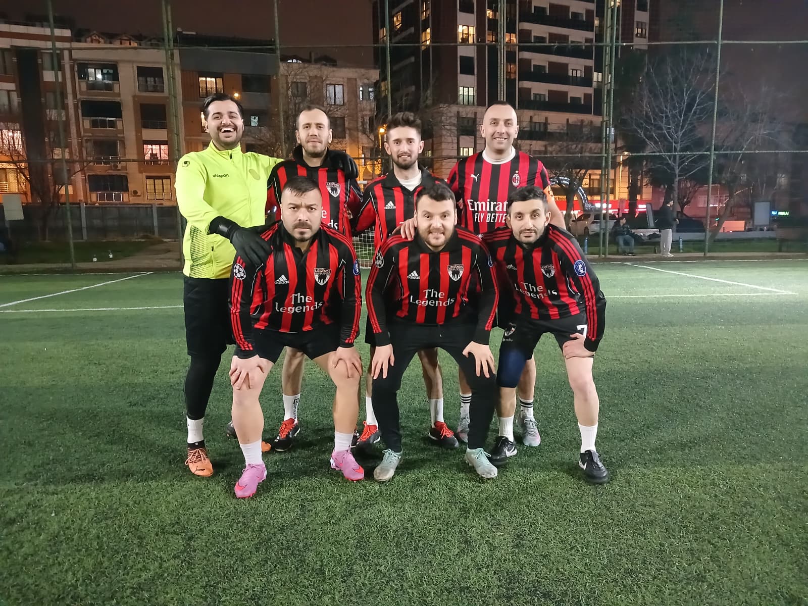 THE LEGENDS - YILDIZ GEN�LER